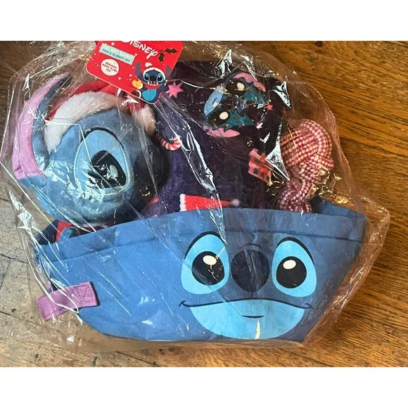 Stitch Disney Dog Toy Gift Set 2 Squeaky Plush 18"H & 8"H Blanket & Basket New - Picture 2 of 12